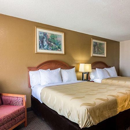 Quality Inn Shawnee I-40 Extérieur photo