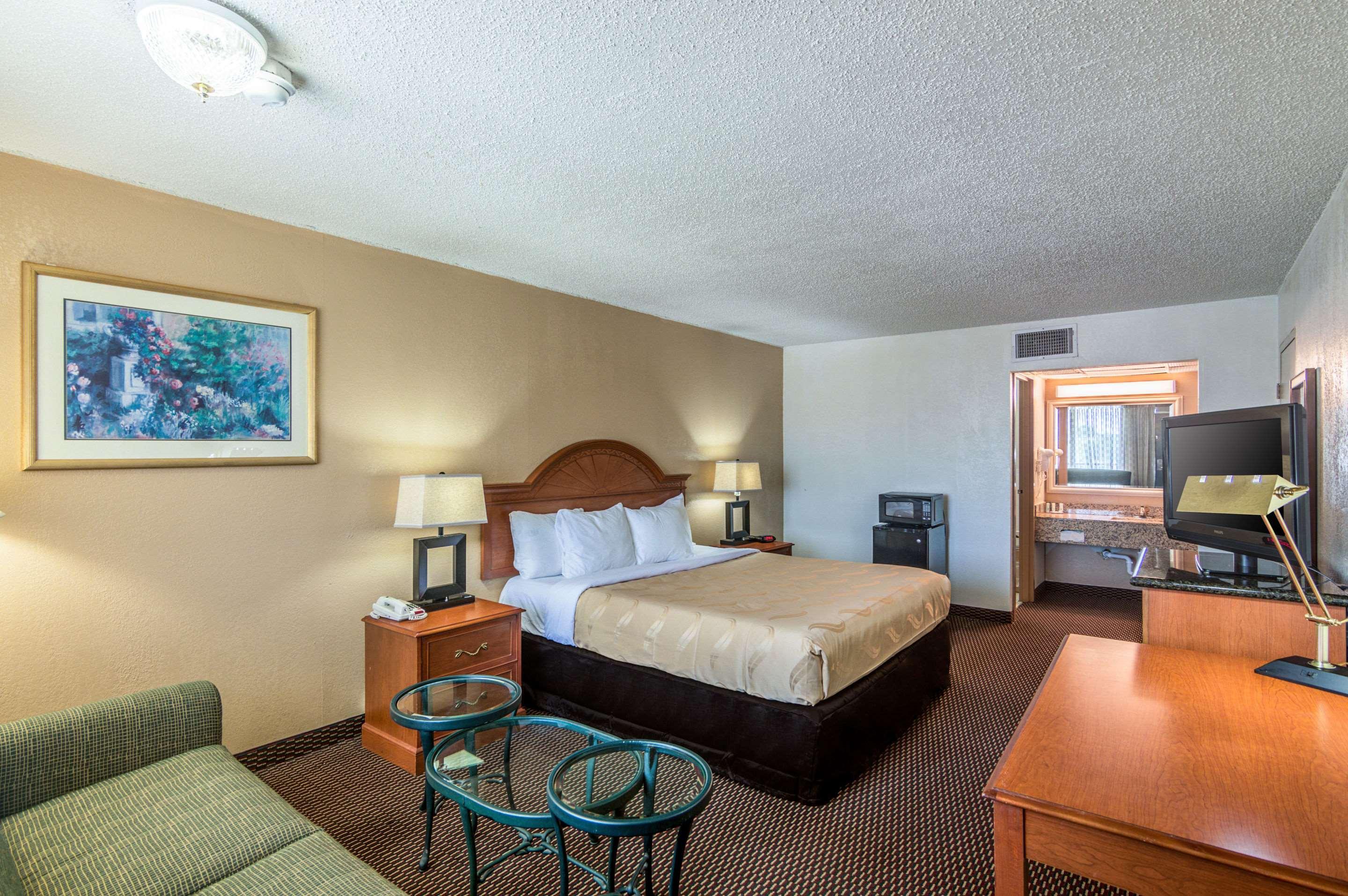 Quality Inn Shawnee I-40 Extérieur photo