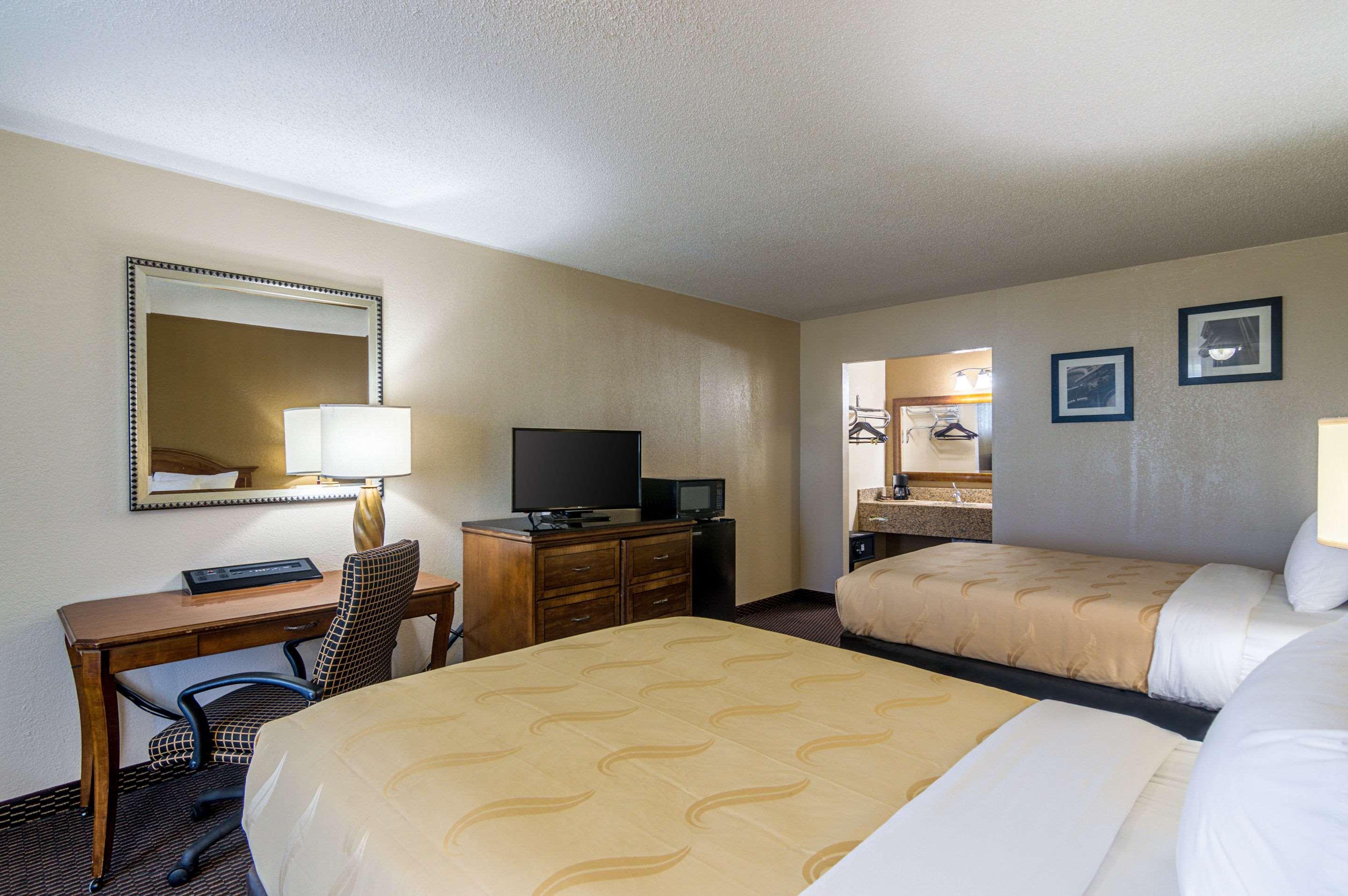 Quality Inn Shawnee I-40 Extérieur photo