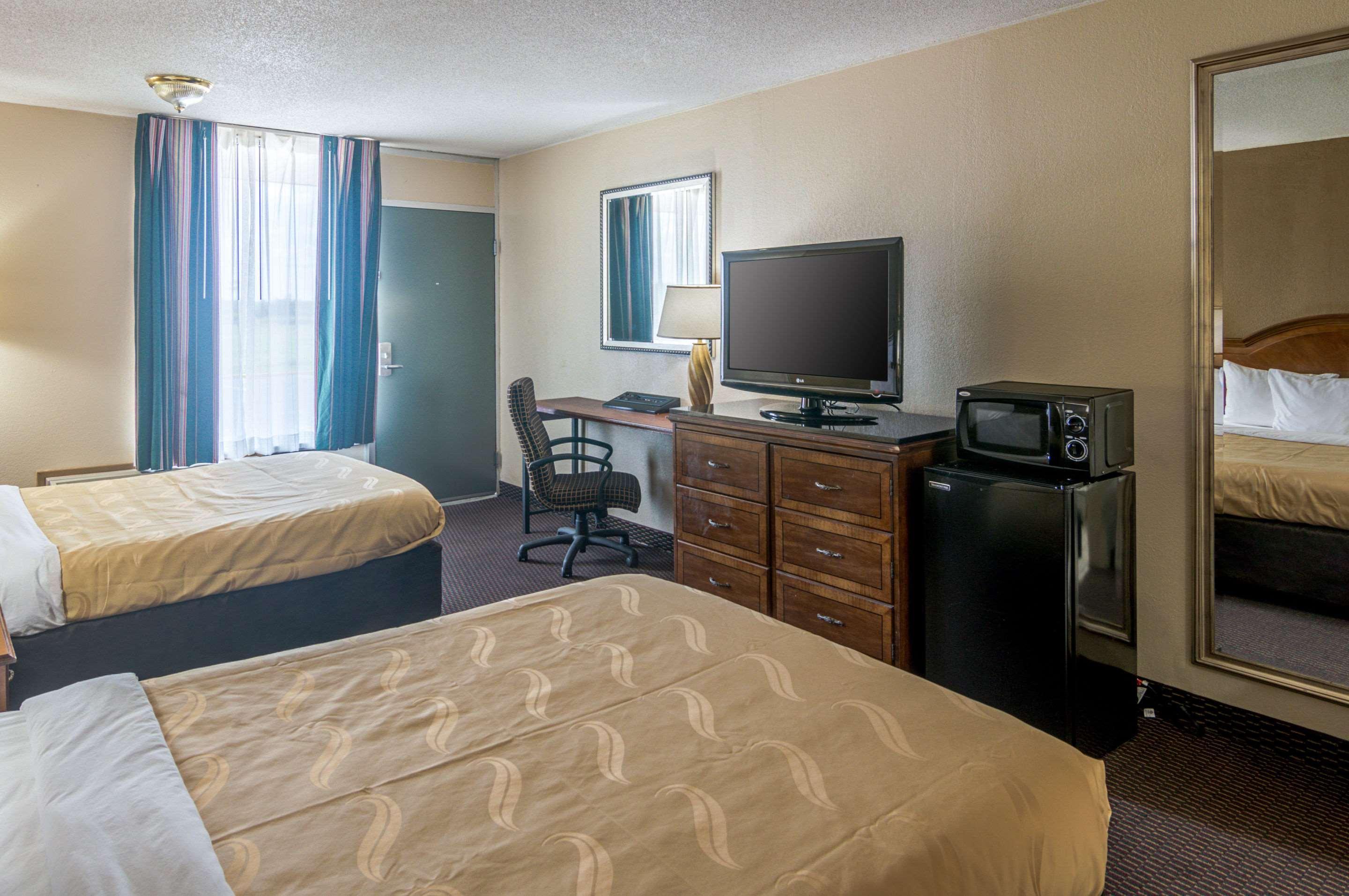 Quality Inn Shawnee I-40 Extérieur photo