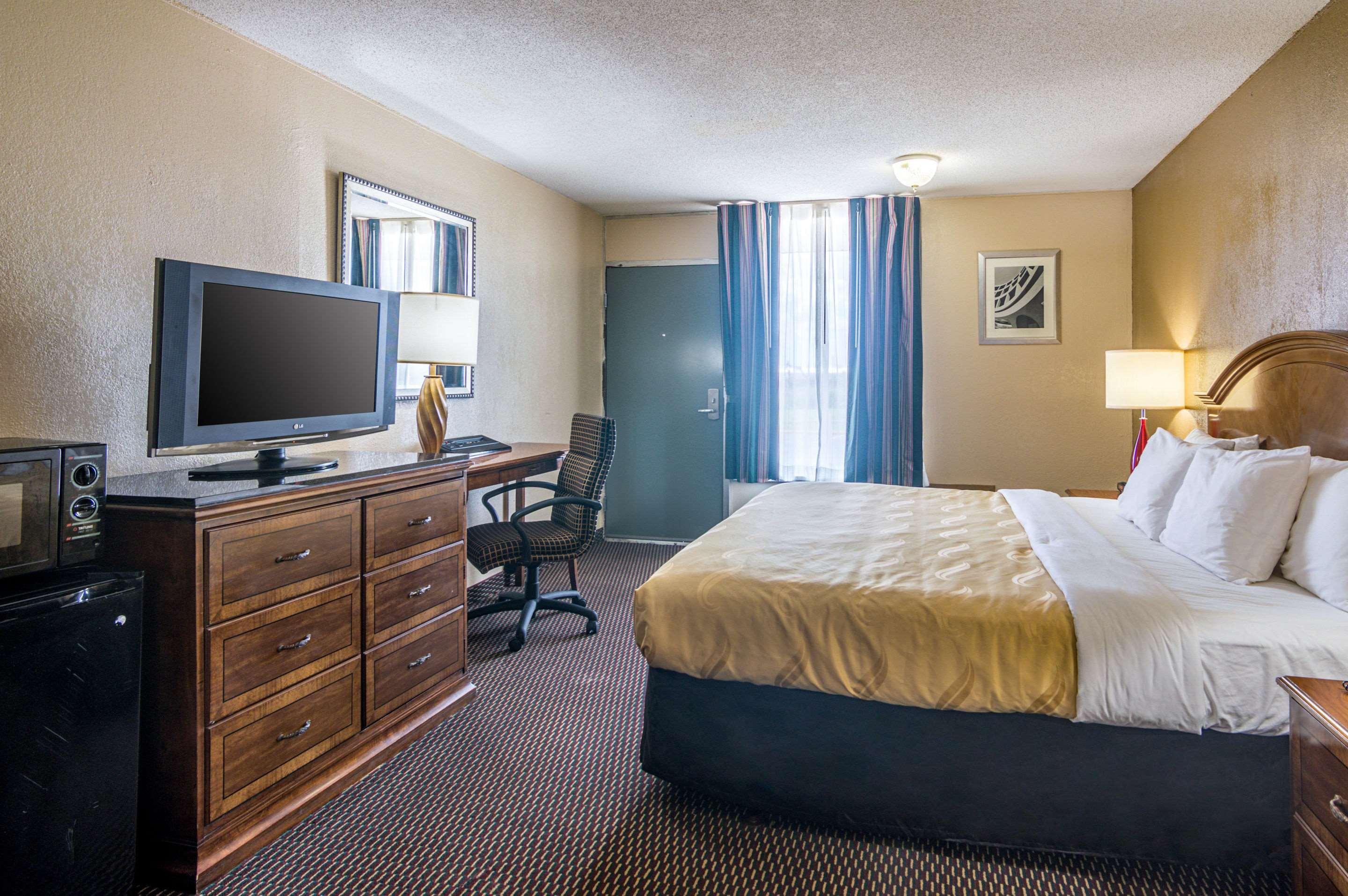 Quality Inn Shawnee I-40 Extérieur photo