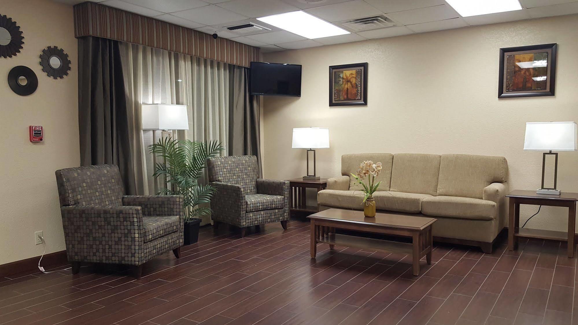 Quality Inn Shawnee I-40 Extérieur photo