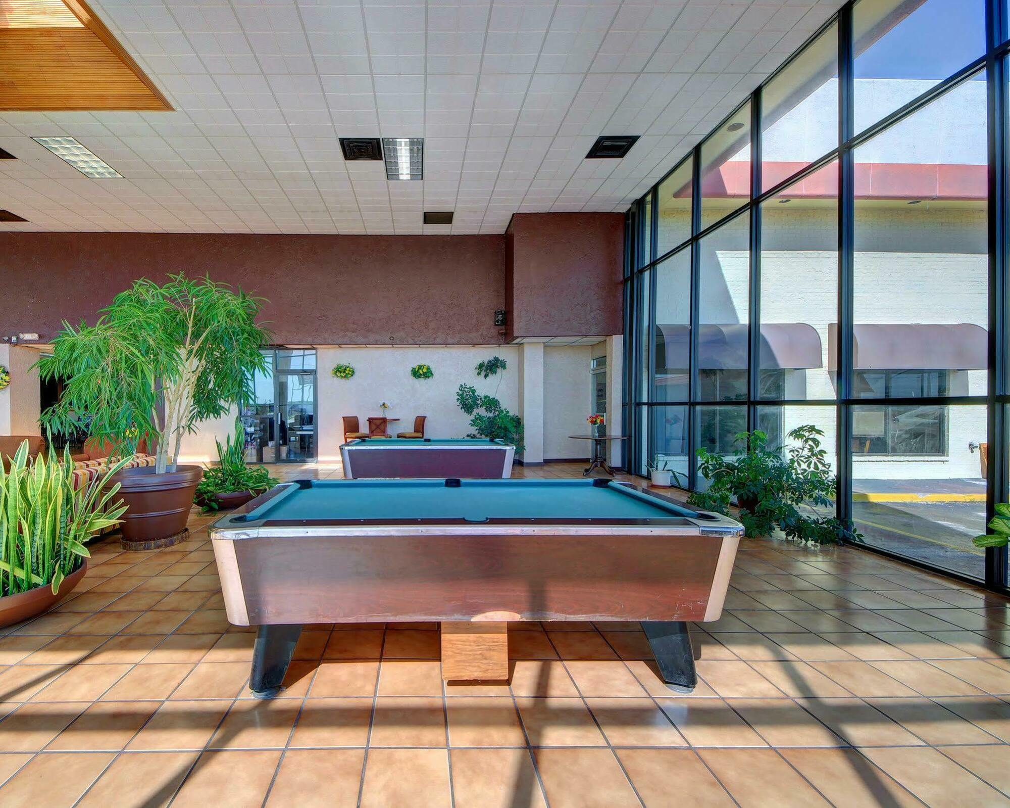 Quality Inn Shawnee I-40 Extérieur photo